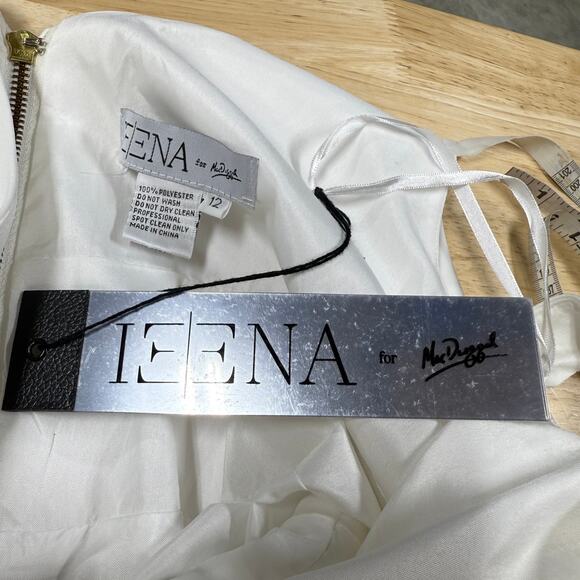 Mac Duggal IEENA NWT Tailored V-Neck Ballgown White Size Pockets Size 12 - Picture 6 of 11